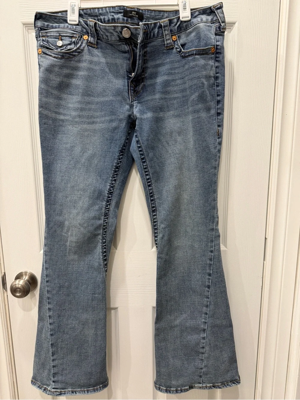 True Religion Women's Medium Blue Flare Jeans with Contrast Stitching - Picture 5 of 10